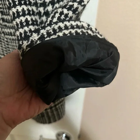 Talbots Women Black and White Plaid Blazer - Picture 5 of 10